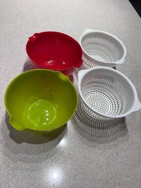Set of 2 Double-Layer Colander Strainer Bowl Sets Berry Pasta Drainer Red Green